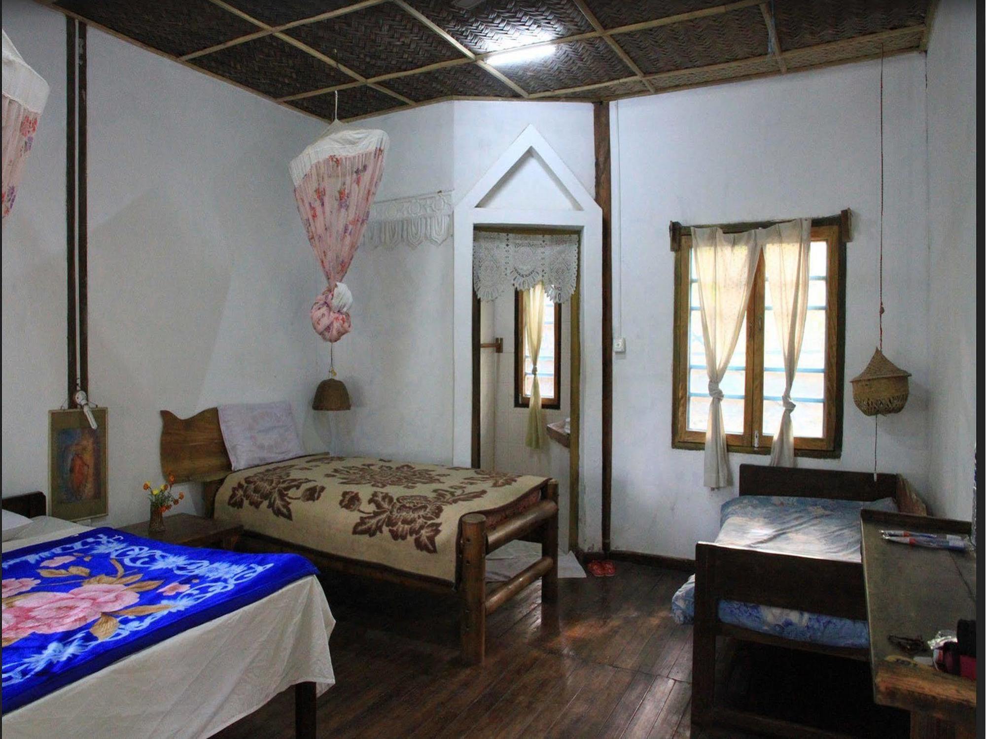 Prince Hotel Mrauk-oo Kültér fotó